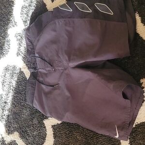Nike sz medium swim shorts SW39